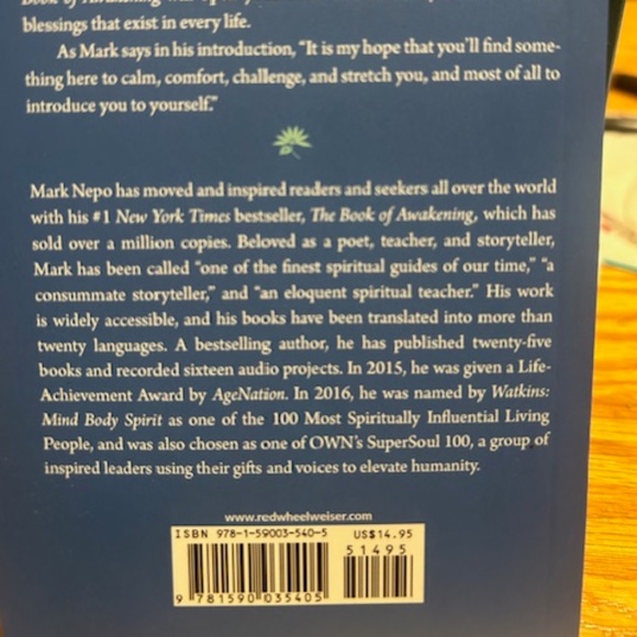 Books - Picture 3 of 10